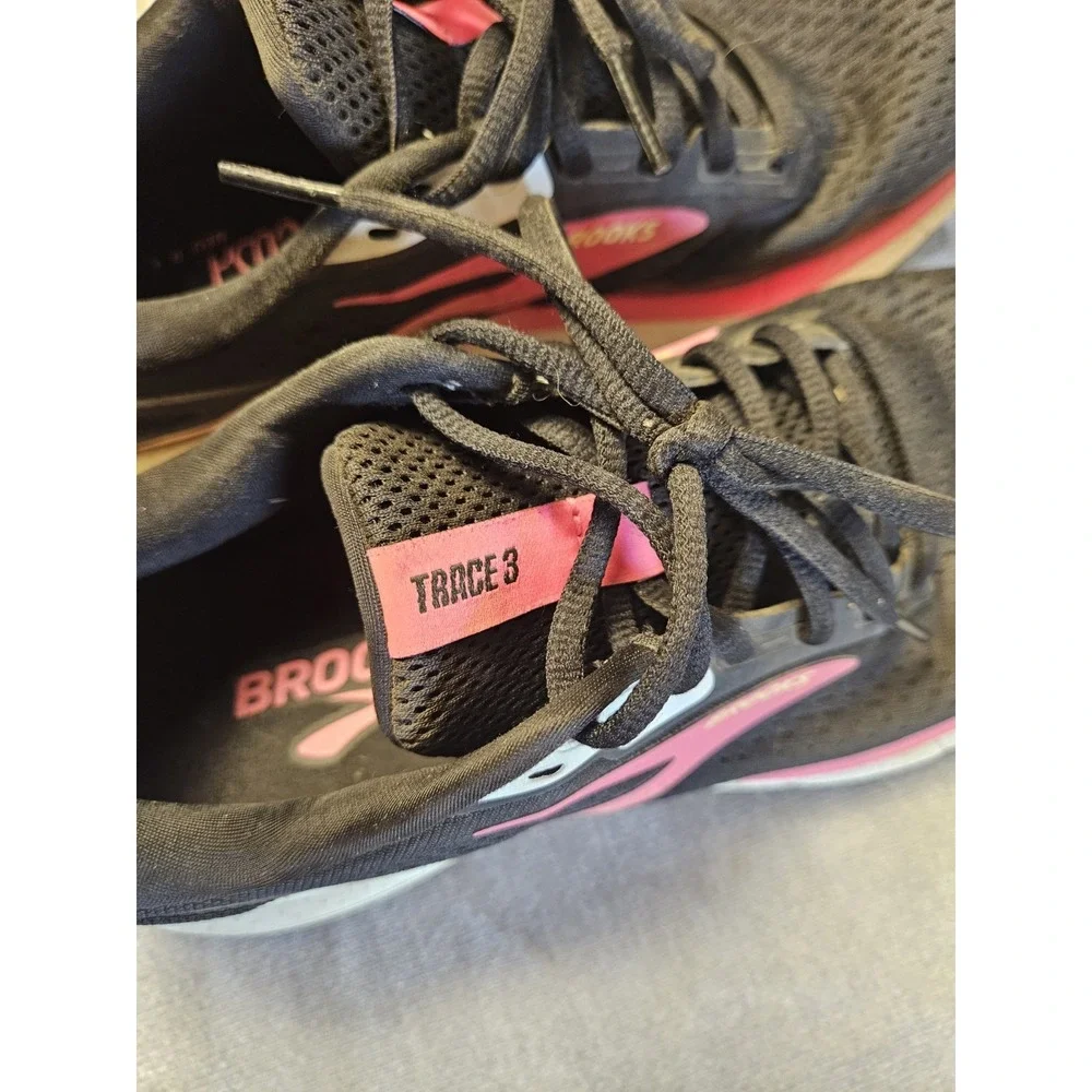 Brooks Trace 3 Women's Running Shoes Size 9 Black Pink Sneakers